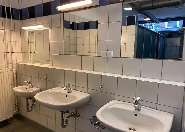 مكان تخييم Azur *